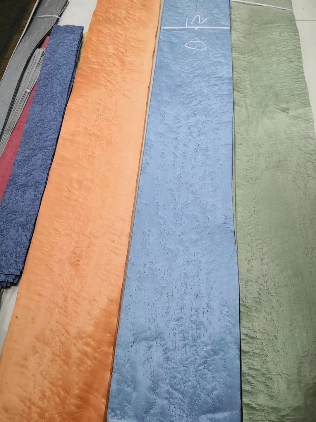 厂家直供天然染色木皮 枫影 尼斯 尤加利 雀眼 球沙白橡 木皮批发