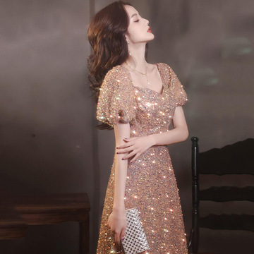 年会礼服2023夏季新款亮片晚礼服小众名媛年会主持人演出服新娘敬