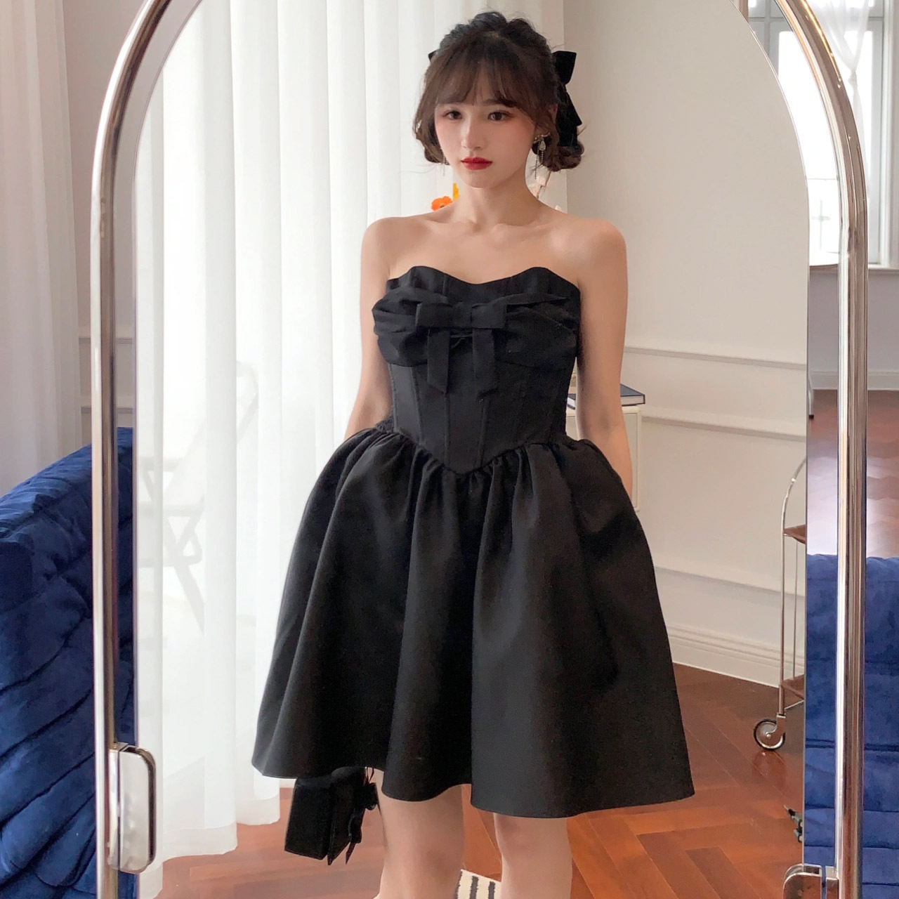 2022春新款法式优雅小礼服小众少女感公主裙鱼骨收腰抹胸连衣裙女