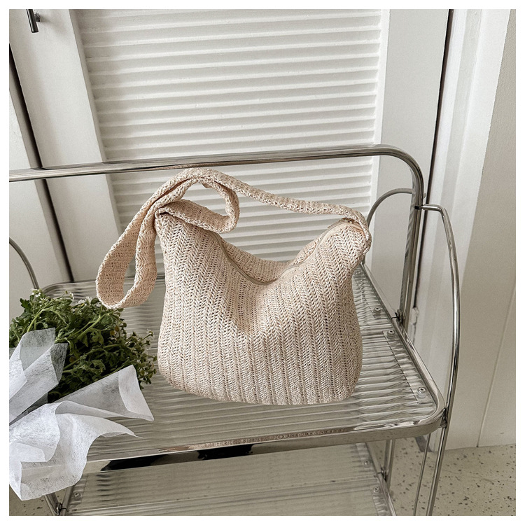 Straw Woven Large Capacity Bag for Women 2023 New Popular Design Vintage Weave Crossbody Bag Spring and Summer Commuter Tote