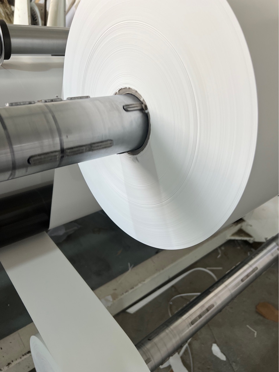 白色双塑双硅90-140g可分切涂胶用离型纸厂家双淋膜双硅