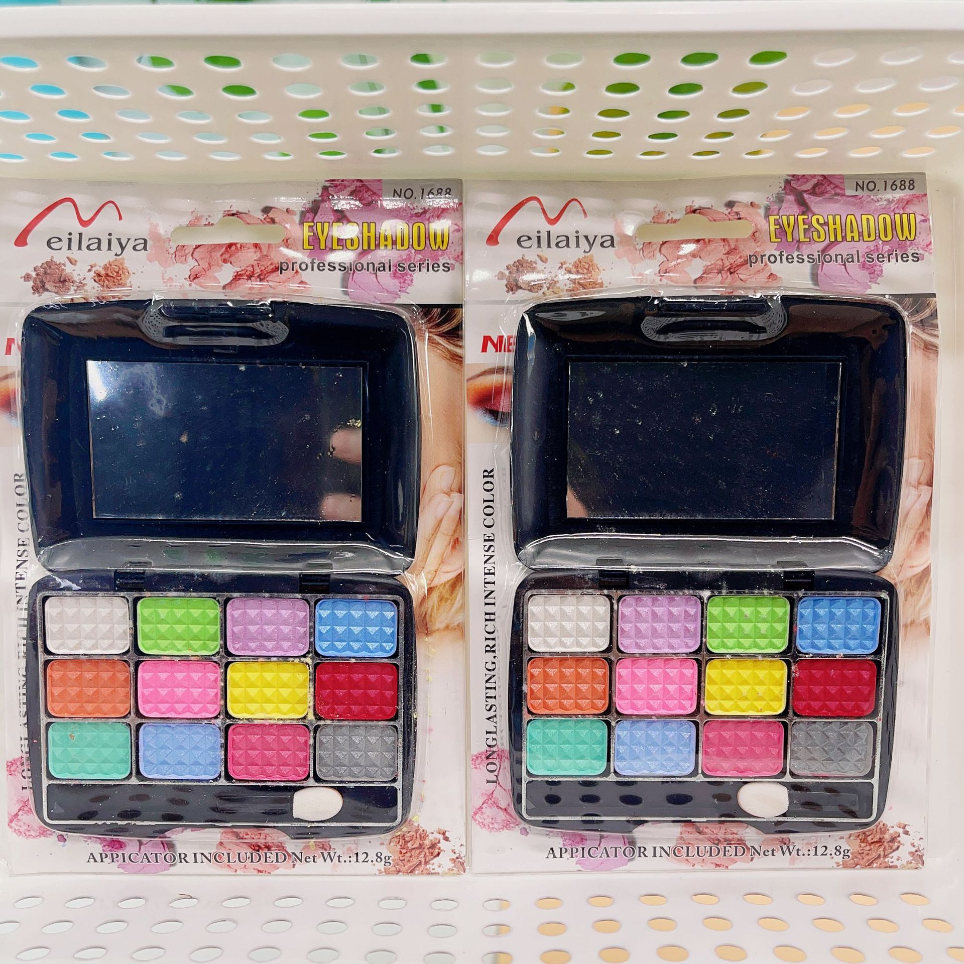 12色带镜子眼影闪粉美妆粉雾珠光哑光彩妆眼影闪粉化妆镜两元店