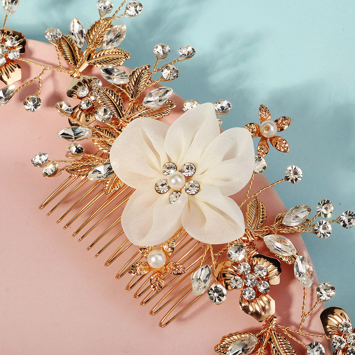 European and American Bride Ornament Handmade Hair Comb Hair Accessories Wedding Banquet Ancient Style Updo Accessories Leaves Flowers Golden Hair Comb