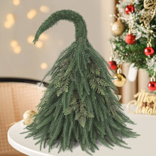圣诞节歪脖子圣诞树绿色仿真诺贝松精灵魔法树节日装饰场景布置