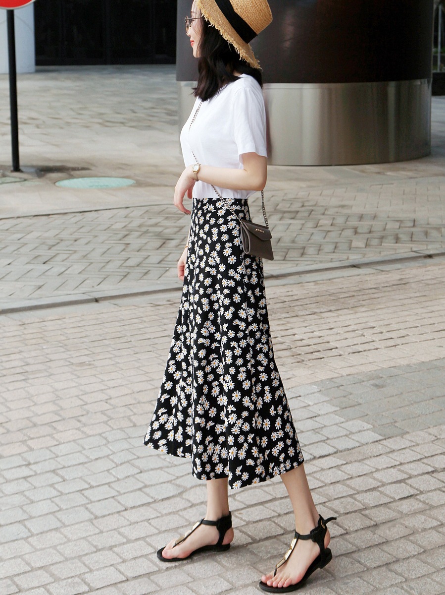 碎花半身裙女夏新款小个子高腰a字裙中长裙小雏菊雪纺裙子