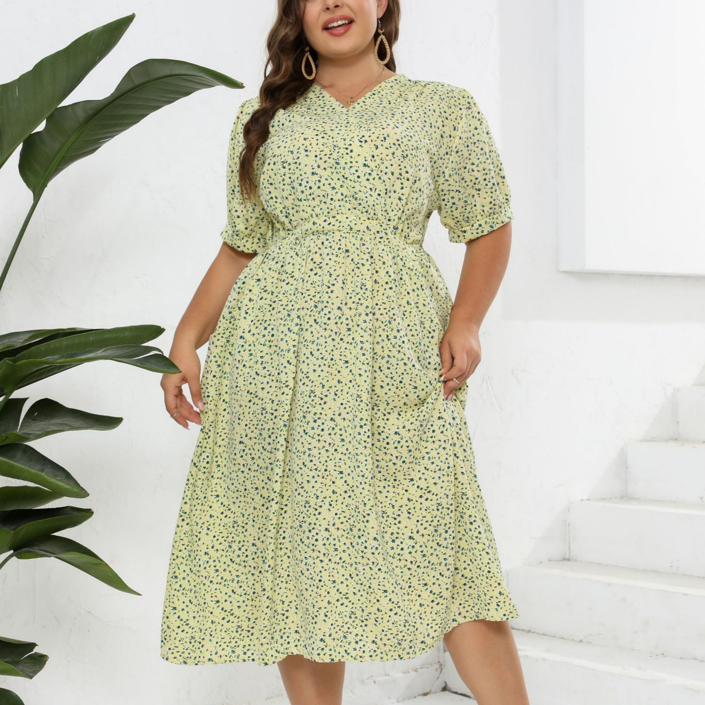 新款跨境欧美外贸大码女装小碎花v领短袖束腰修身印花大摆 连衣裙