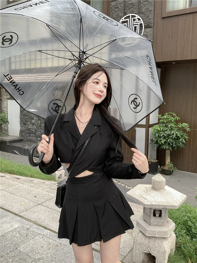 实拍西装外套女装短款修身设计感交叉黑色炸街小西服秋季上衣o307