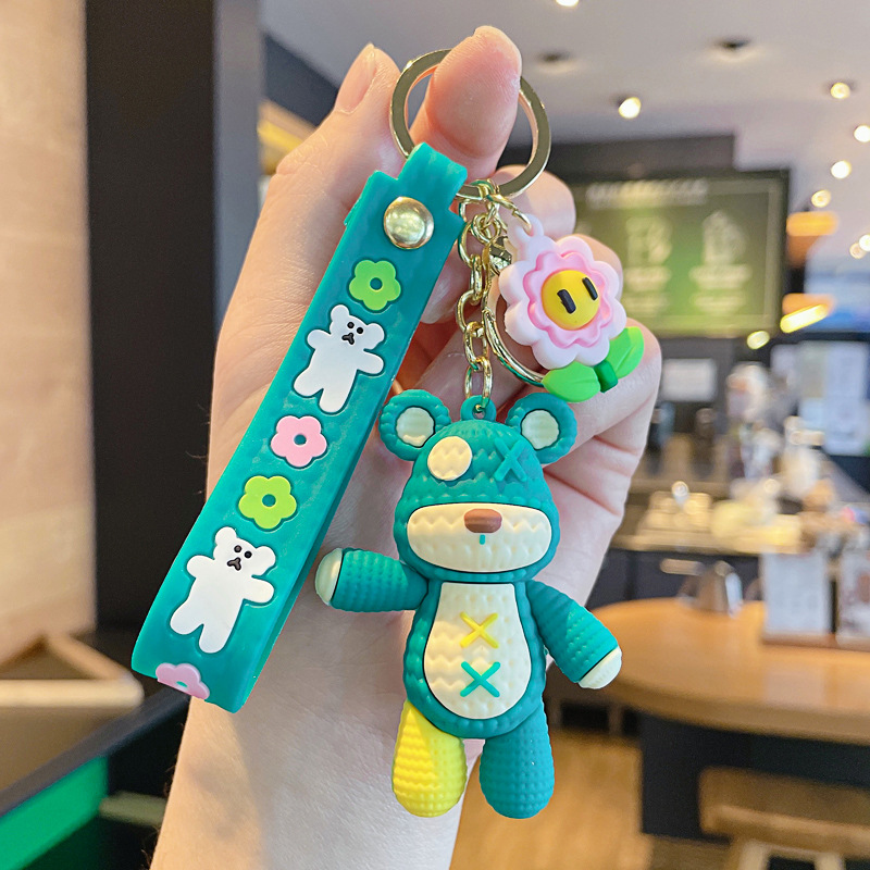 Fashion Cartoon Cool Bear Keychain Cute Couple Key Chain Boys Cars and Bags Pendant Wholesale