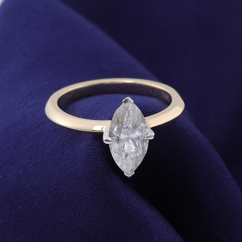 欧美跨境创意个性马眼莫桑石戒指 橄榄形d色莫桑钻女戒可过测钻笔