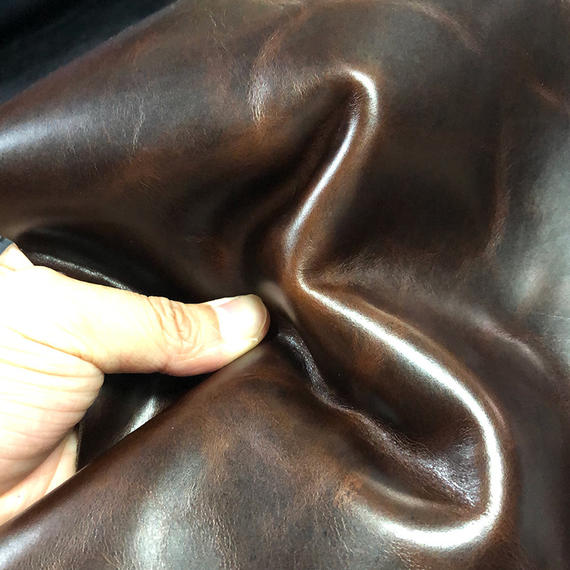 头层牛皮变色植鞣革 树膏皮油蜡双色真皮皮料 箱包鞋手工diy皮料