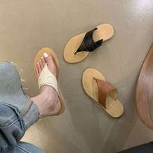 复古时尚平底夹脚人字拖鞋女外穿夏季新款森女凉鞋小众高级感洋气