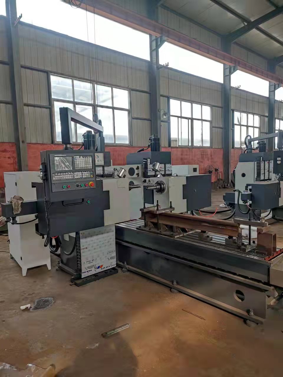 xtk500-500x2000型五轴数控升降对头铣镗床