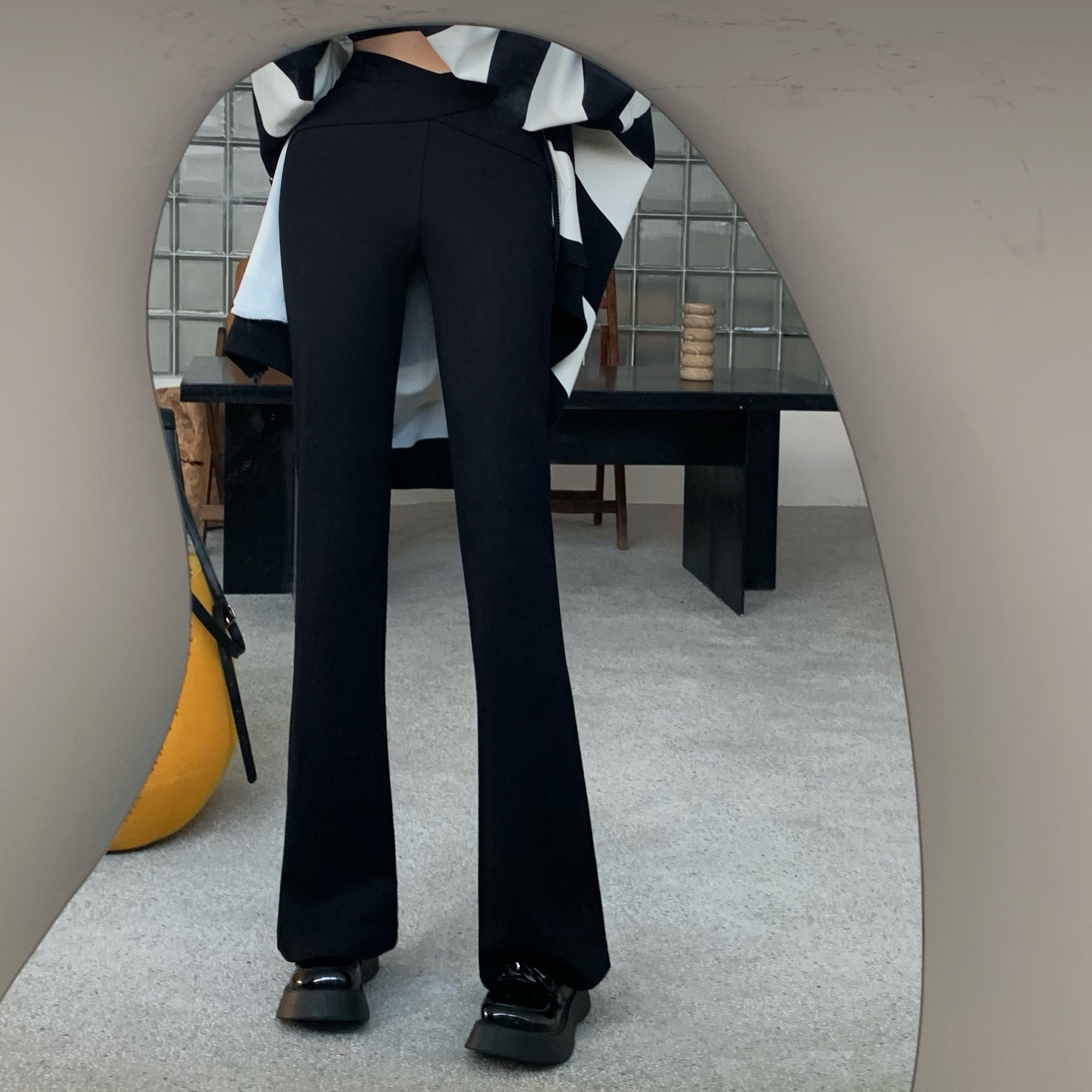 微喇叭裤子 黑色 女冬