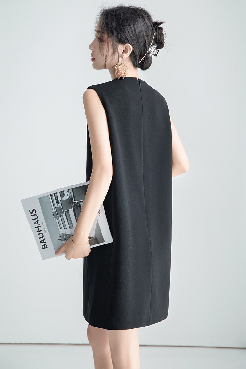 ma**ra同源面料 日本三醋酸混纺 通勤ji简无袖直身连衣裙黑色裙子