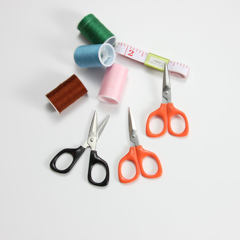 Stainless Steel Household Mini Plastic Scissors Sewing Kit First Aid Kits Manicure Set Supporting Small Scissors Wholesale