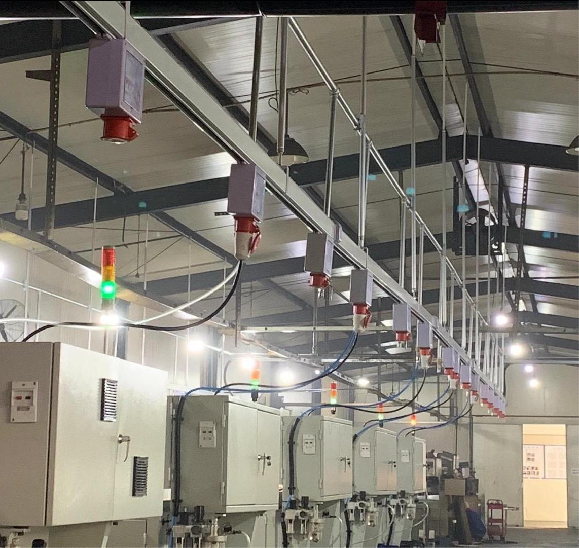 厂房供电照明母线槽 车间照明灯架 一体式取电母线槽 可按需定