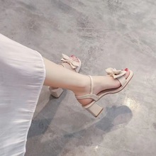 网红凉鞋女夏季2023新款韩版百搭中跟粗跟一字带仙女风淑女高跟鞋