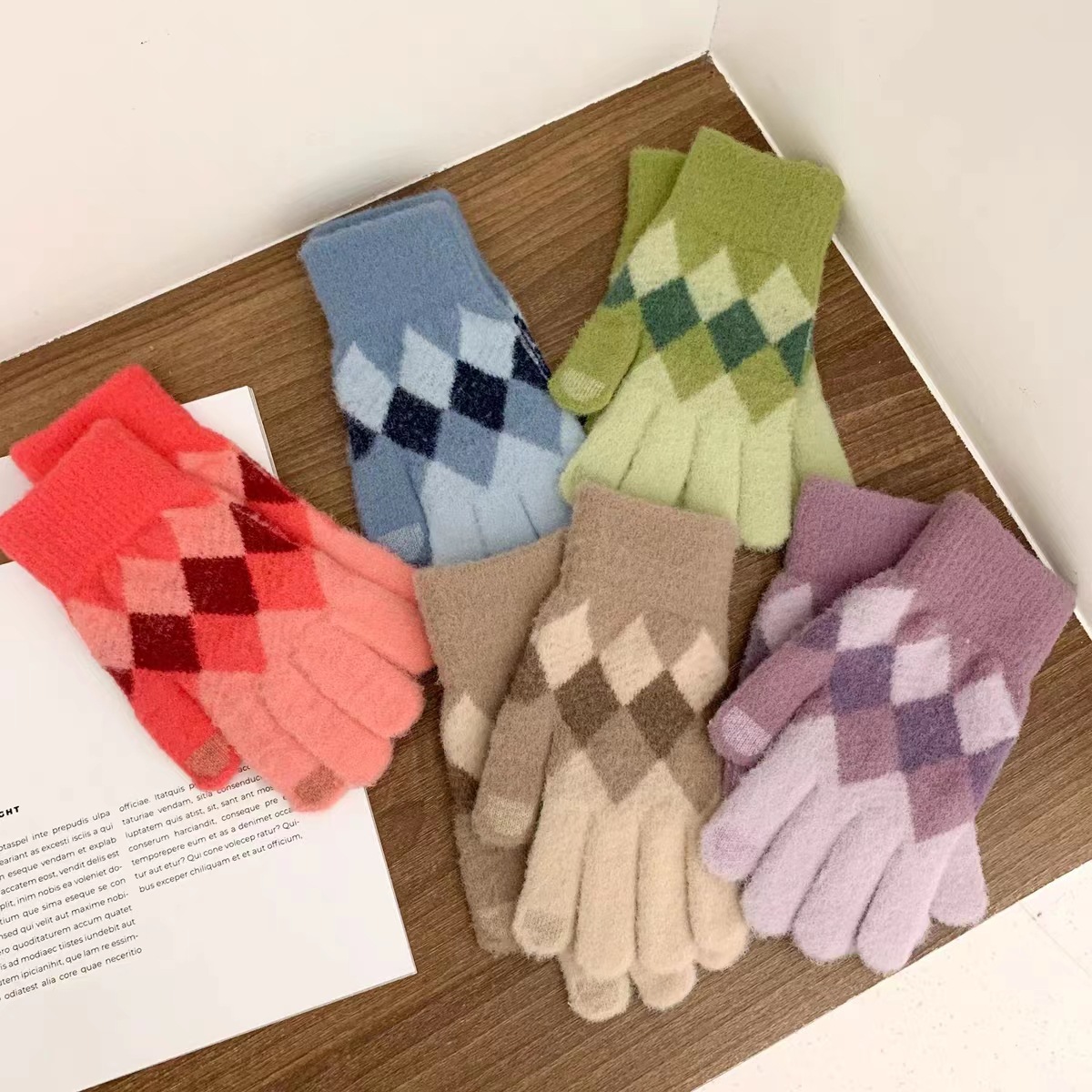 Diamond Plaid Branch Contrast Color Winter Warm Gloves Women Student Couple Korean Style Fashionable Knitted Winter Touch Screen