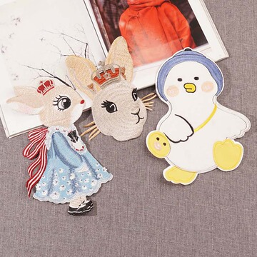 时尚新款兔子可爱卡通刺绣贴大号衣服贴布贴刺绣手缝电脑绣花补丁