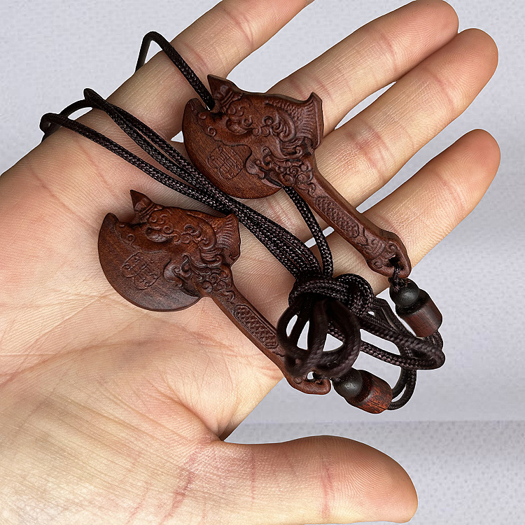 雷击枣木小斧子形状吊坠 精品手工雕刻吊坠手把玩挂件-阿里巴巴