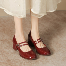 2024春季新款圆头中跟单鞋玛丽珍女鞋一字带复古浅口漆皮红色皮鞋