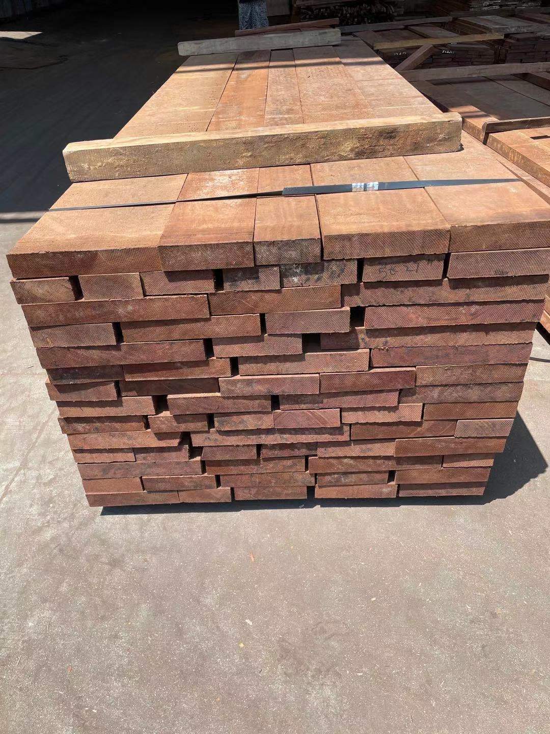 厂家直供沙比利 可西普原木大口径工程原木 沙比利原木板材加工