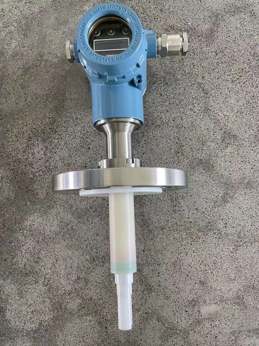 智能在线浓度计  硫酸浓度计  音叉式浓度计  陶瓷 防腐