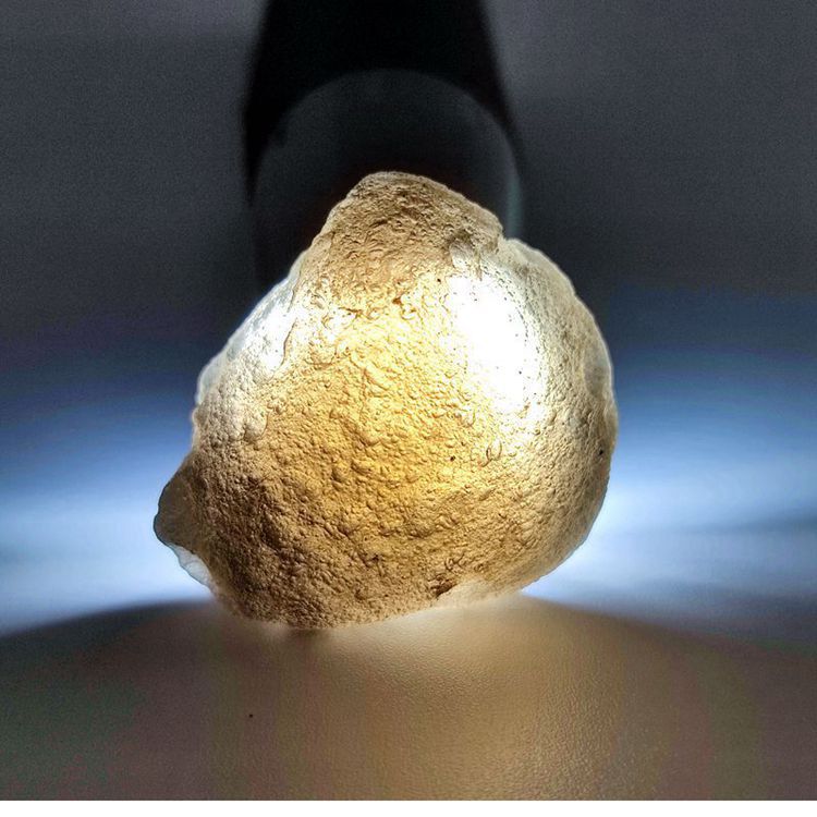 美国哥伦比亚玻璃陨石原石亚利桑那陨石冲击玻璃天狼星原石标本