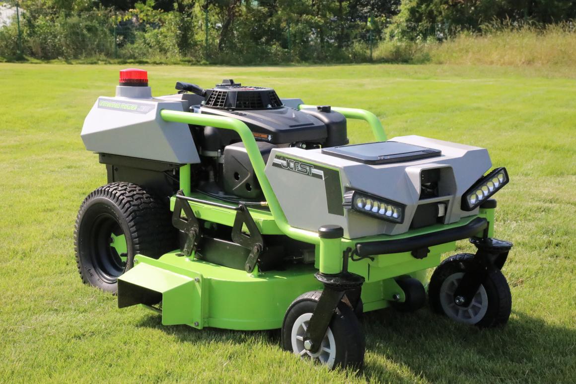 轮式全自动无边界卫星导航智能割草机器人m62p