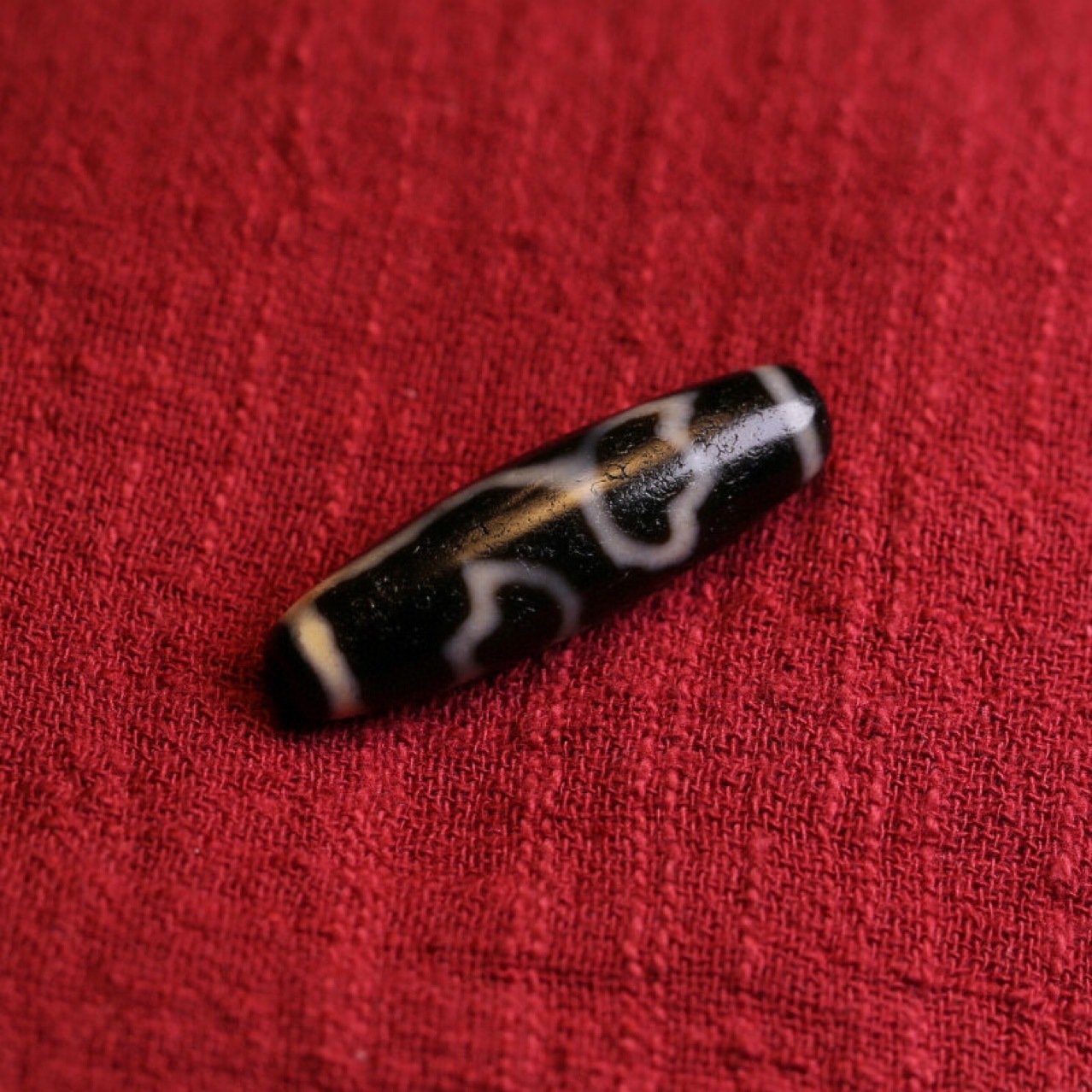 水莲花天珠,尺寸37*11赠送手工编织绳,天然玛瑙吊坠高润马蹄纹