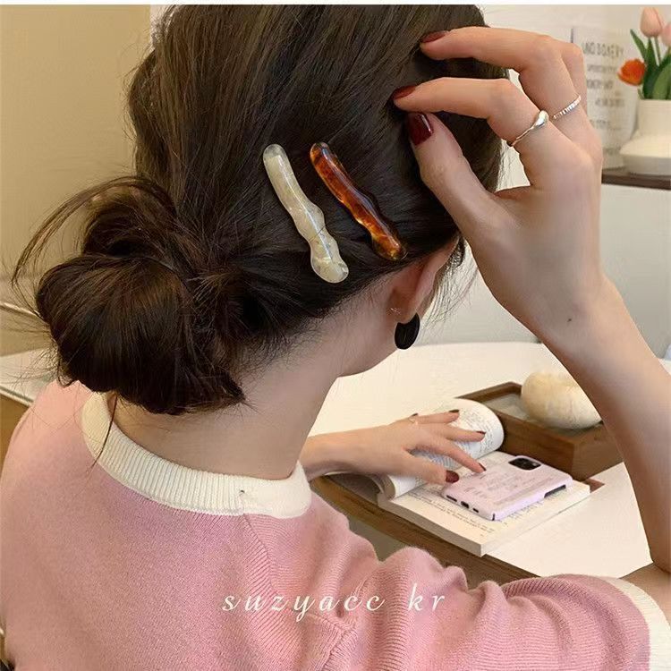 Irregular Acrylic Wave Barrettes Side Bang Clip Forehead Female Autumn and Winter Hairpin Cropped Hair Clip Barrettes Ornament