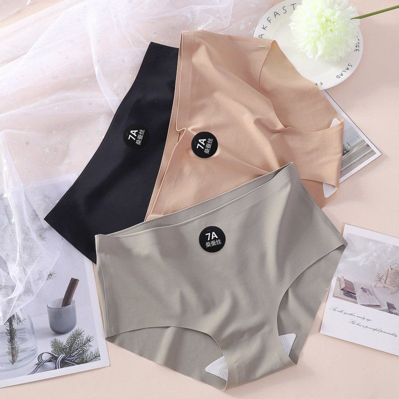 Best-Seller on Douyin Summer Mulberry Silk 7A Bottom Milk Leather Underwear Comfortable Not Stuffy plus Size Skin-Friendly Mid-Waist Women's Shorts