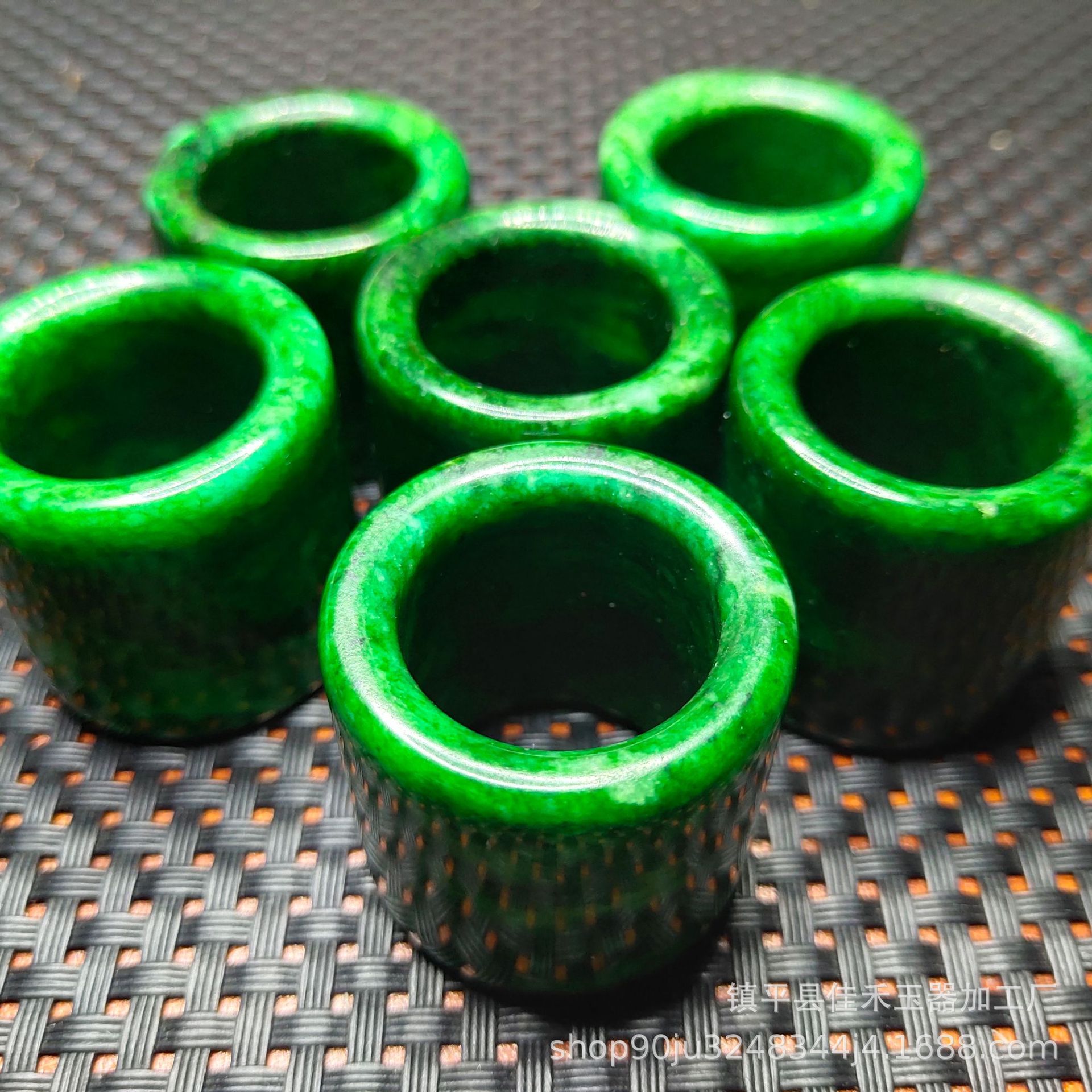 工厂加工批发干青扳指祖母绿干青铁龙生男士翡翠色玉扳指