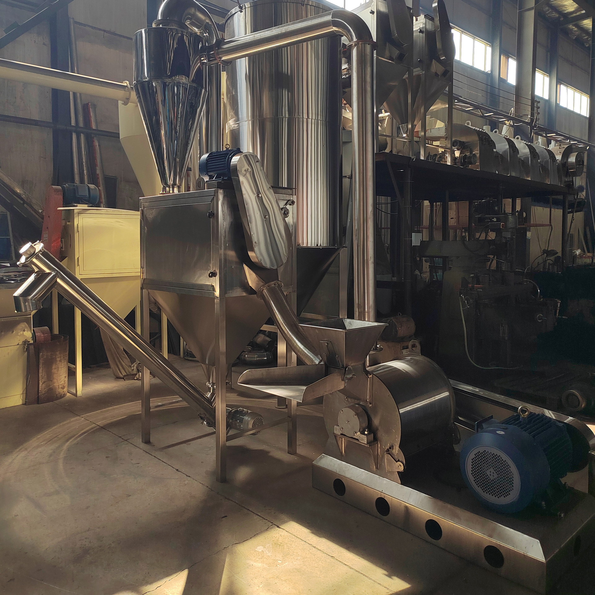 供应304不锈钢中药材粉碎机黄芪打粉机 锤片式草本植物磨粉机