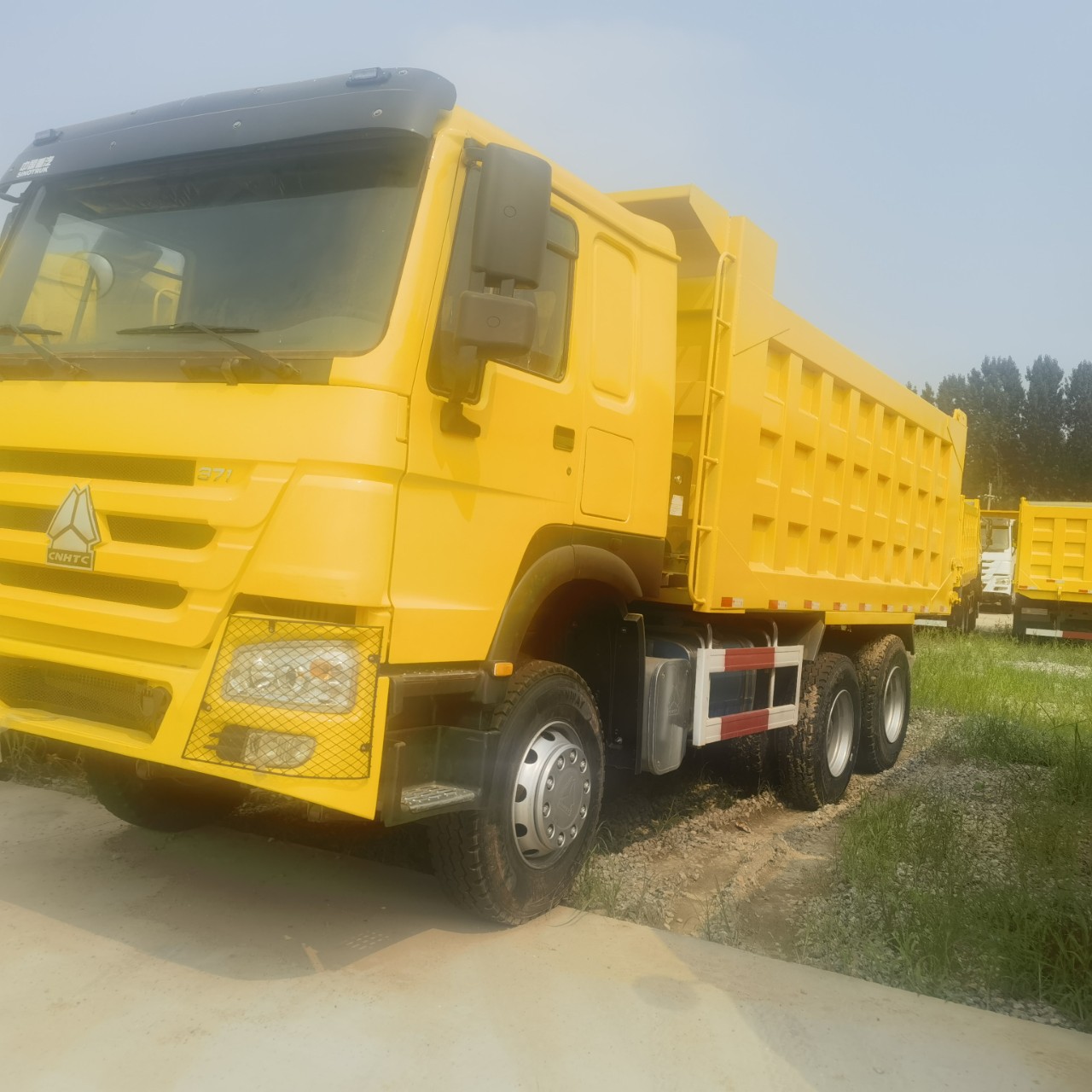 专业出口非洲二手豪沃十轮自卸车 howo前四后八翻新自卸车 371