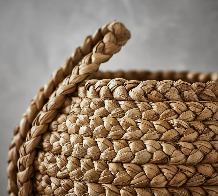 Natural Environmental Protection Handmade Straw Woven Water Hyacinth Rattan Storage Basket Storage Basket