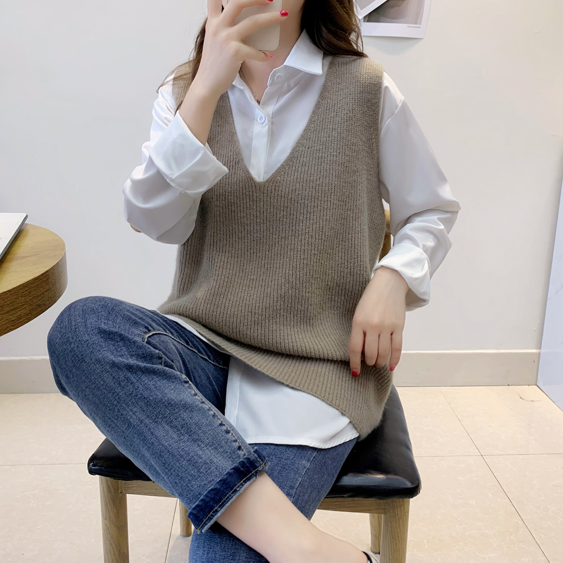 v领马甲女2021秋冬新款坎肩港风外穿针织马夹背心外搭毛衣外套女