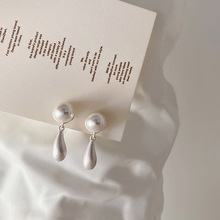 水滴形耳环女2023年新款珍珠耳饰法式复古设计时尚轻奢高级感耳钉