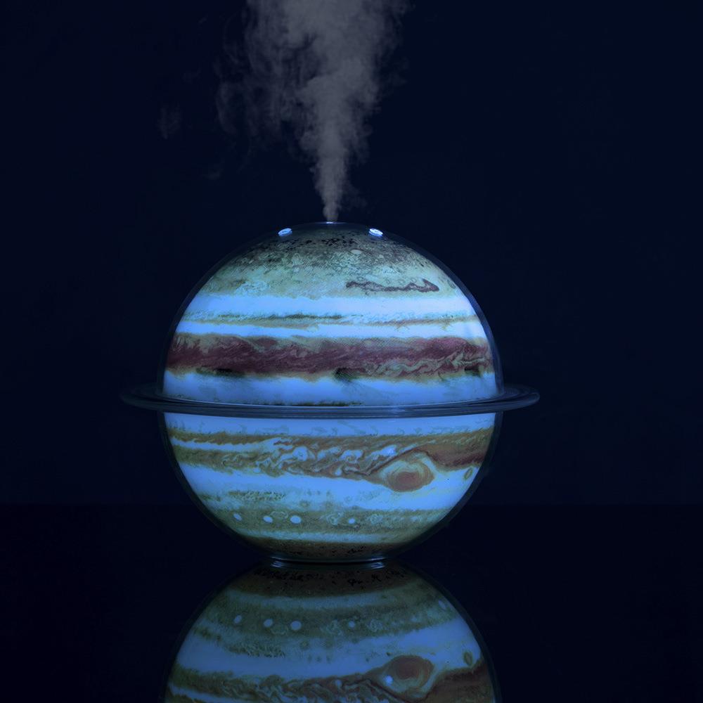 New Creative Planet Humidifier Heavy Fog Household Small Night Lamp Air Atomizer Jupiter Humidifier Wholesale