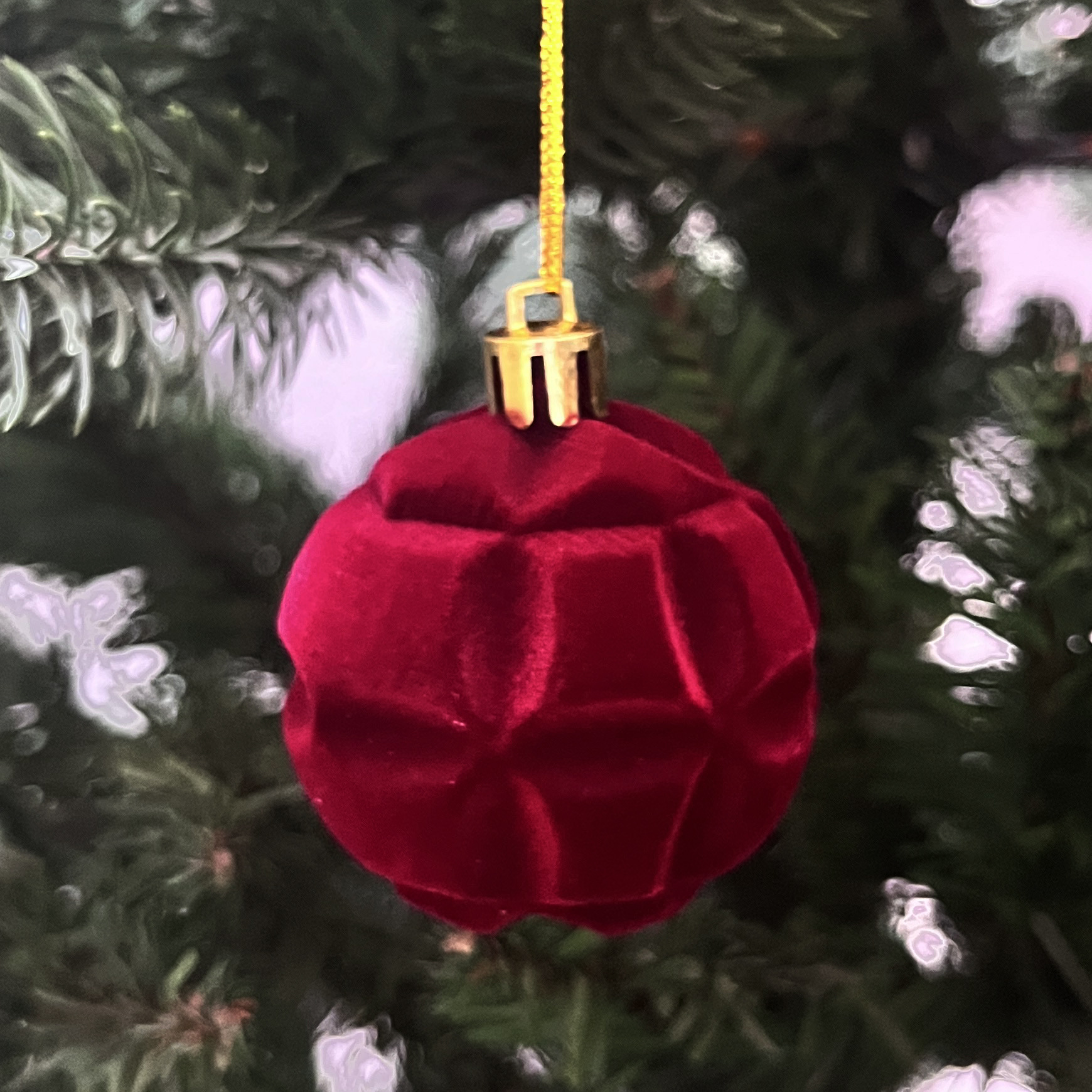 Cross-Border Hot Selling Christmas Decorating Ball Plastic Painted Flocking Ball Christmas Tree Hanging Ball Hanging Ornament Scene Setting Supplies