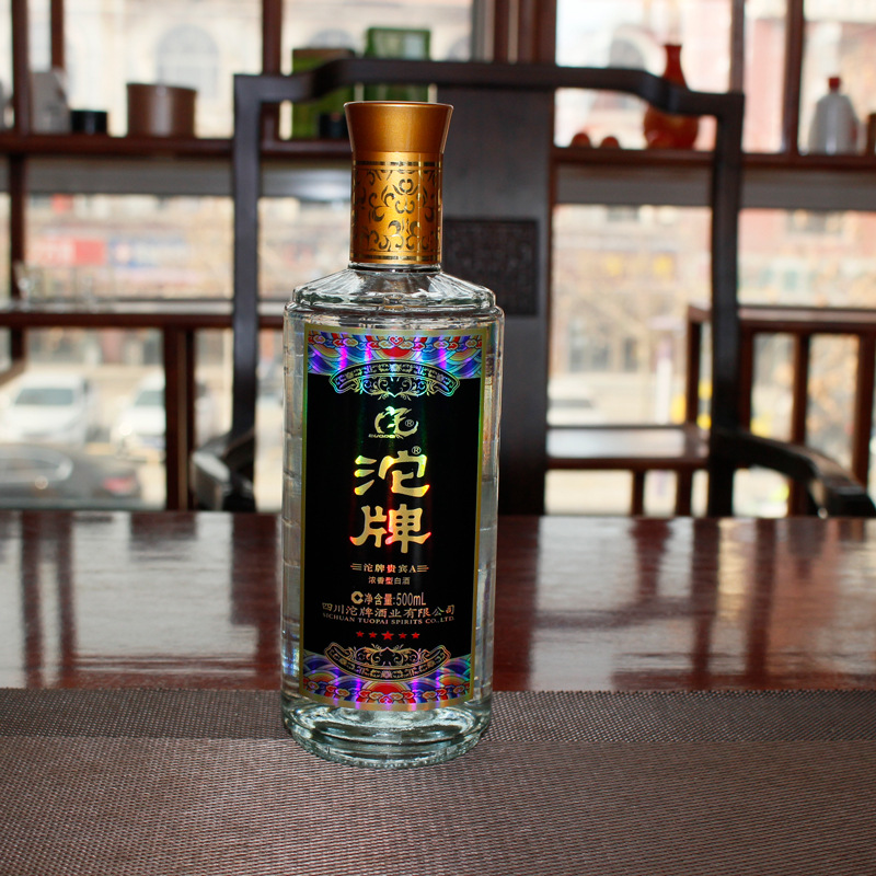 厂家直供 浓香型白酒 沱牌42度浓香型白酒 礼盒装送礼酒