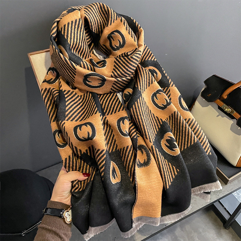 2023 Autumn and Winter Cashmere-like Warm Jacquard Short Beard Tassel Scarf Lightning Square Women's Air Conditioning Shawl Scarf