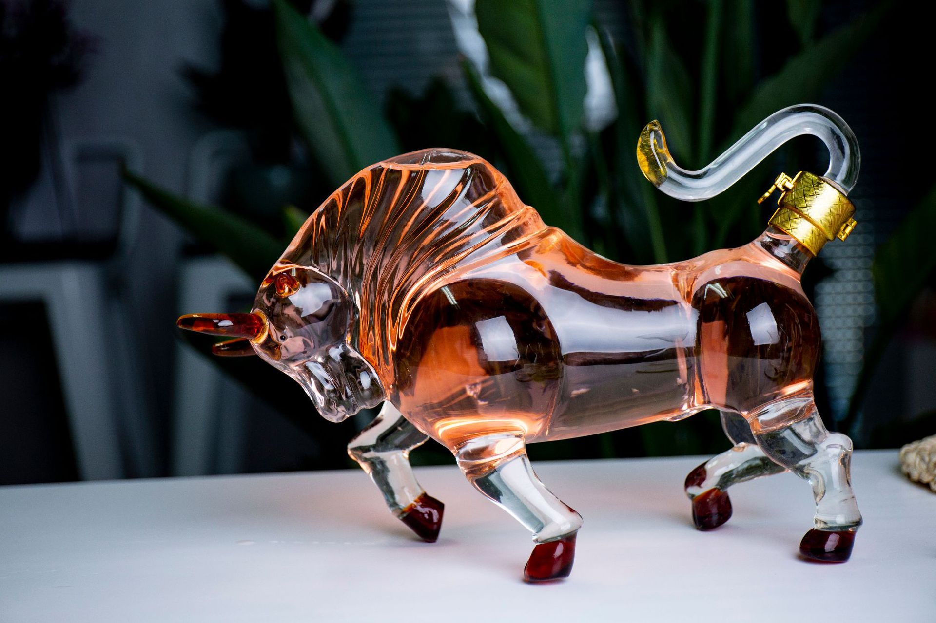 十二生肖泰山牛 低头牛酒瓶 办公室装饰品工艺酒瓶