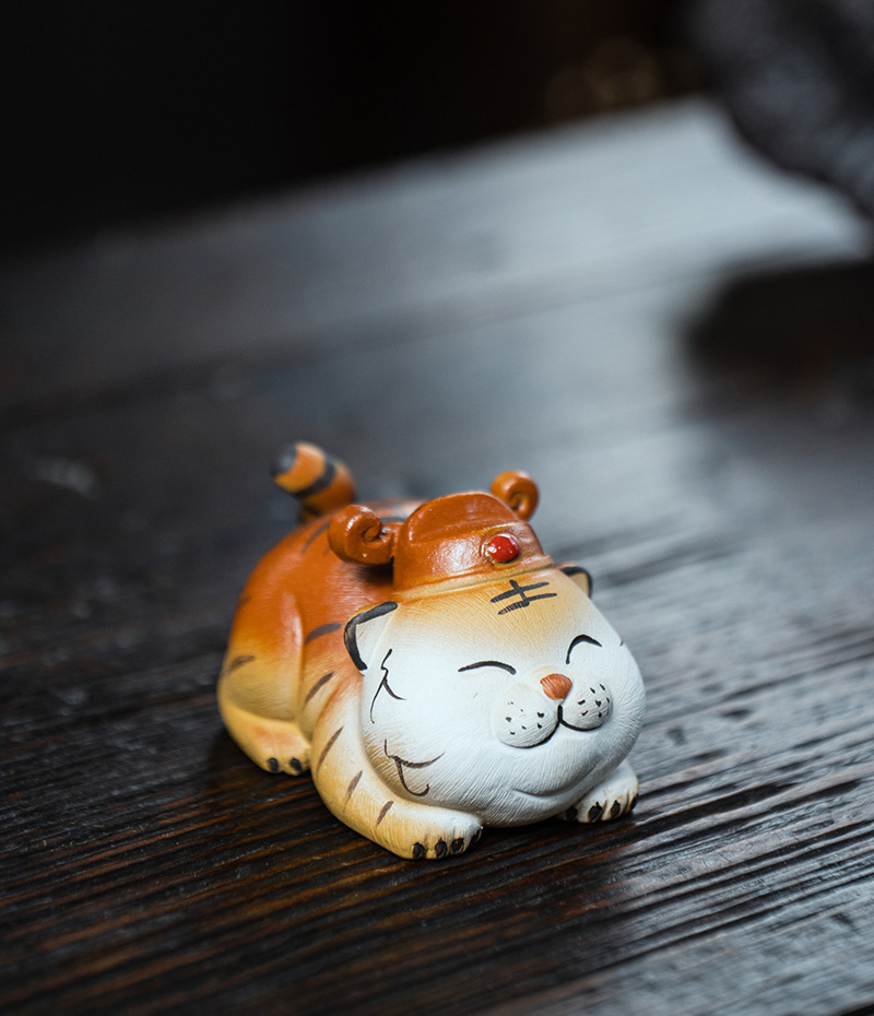 紫砂茶宠老虎摆件生肖拉毛泥绘小老虎茶玩茶具配件可养批发