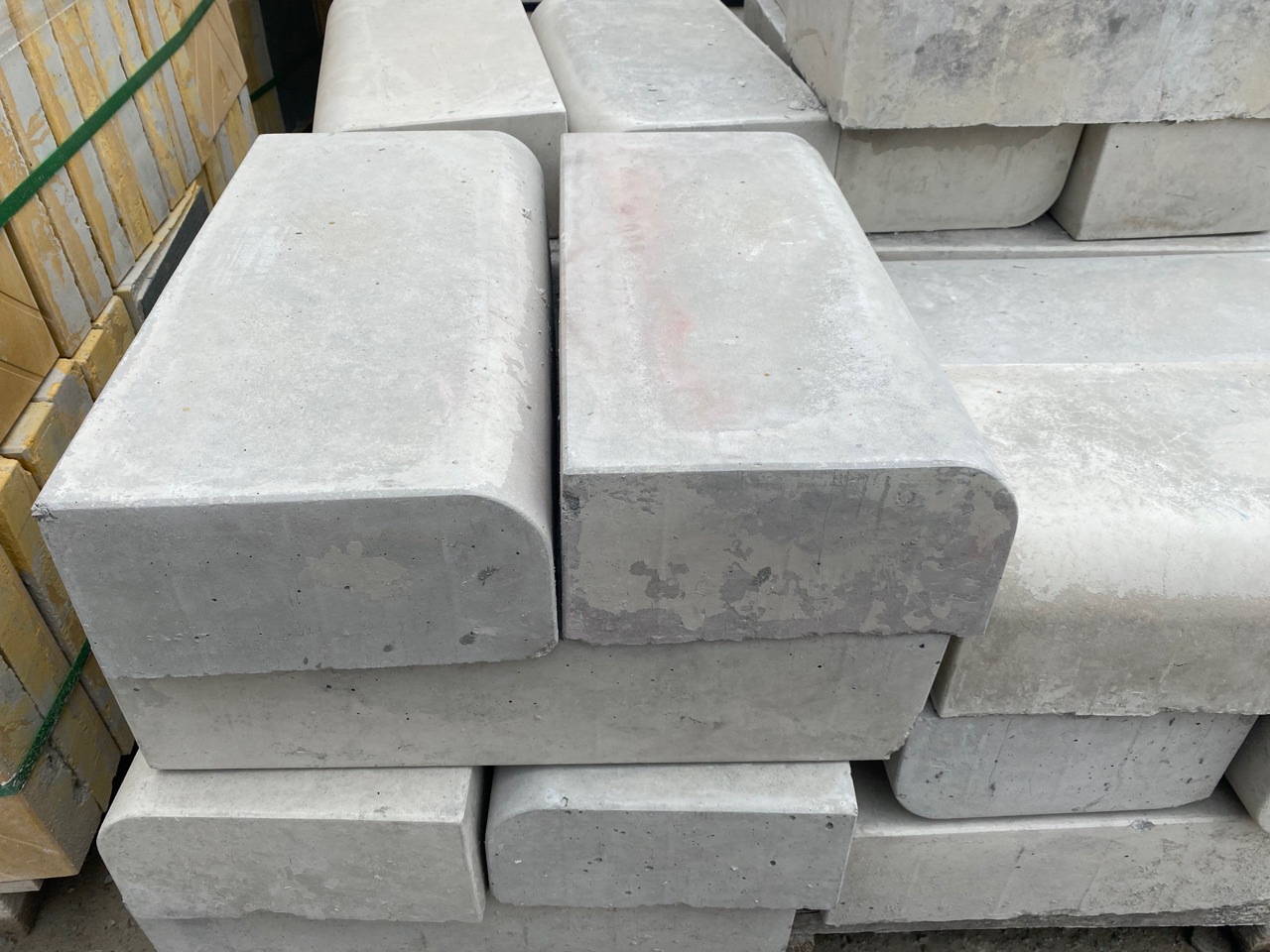 水泥路牙石