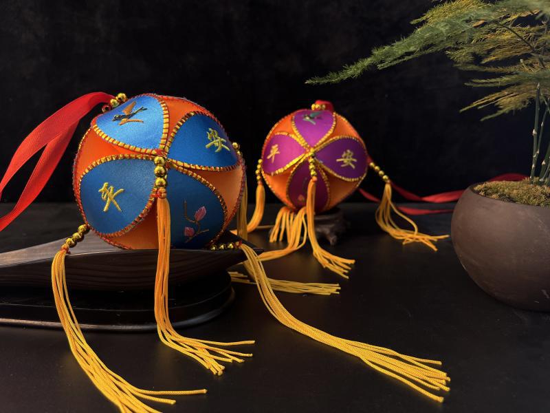 批发绣球10cm广西绣球靖西绣球壮族抛绣球舞蹈绣球手工绣球民族工