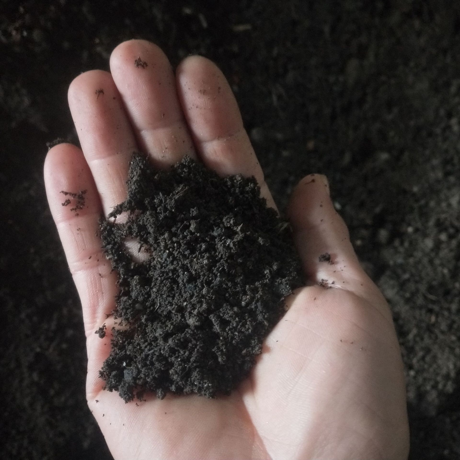 高温发酵羊粪鸡粪有机肥 改良土壤肥料 果蔬用有机肥营养土