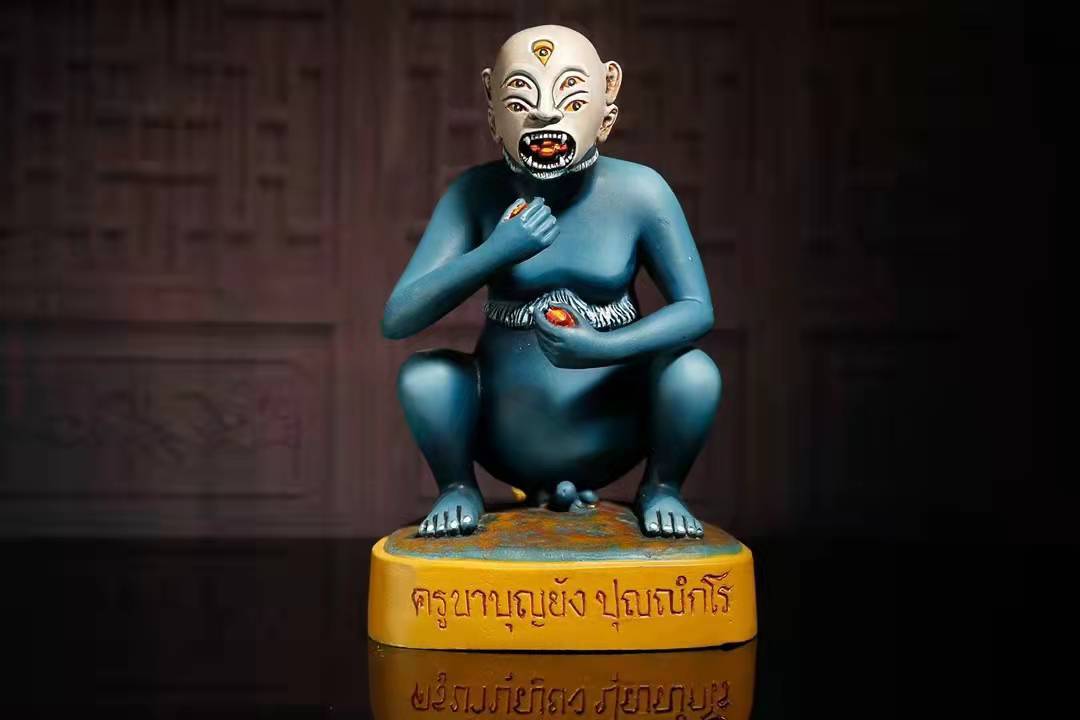 泰国佛牌 古巴博洋 彩绘版 五眼四耳 供奉型摆件