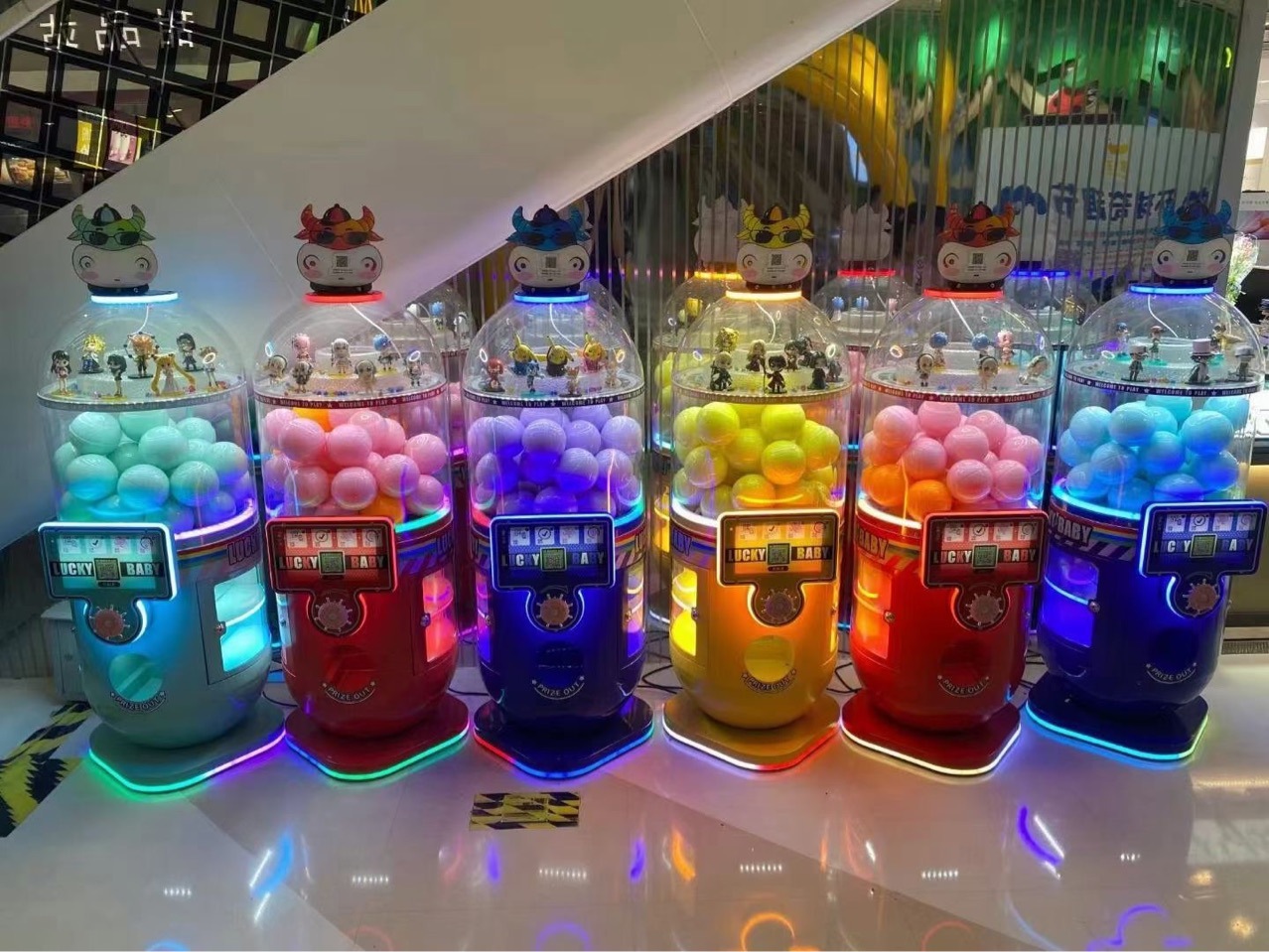 网红爆款扭蛋机免费开发画面l 双层扭蛋机带广告视频播放 盲盒机