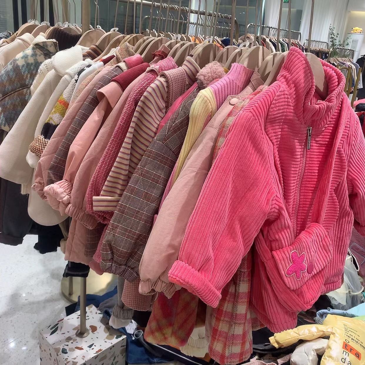 然小然秋季新款品牌折扣外贸童装工厂实体店直播戴维贝拉一手货源
